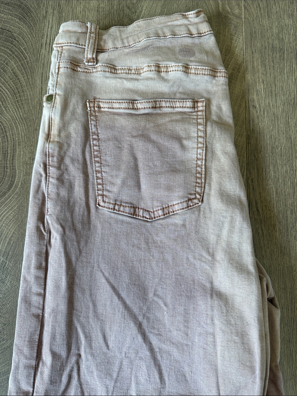 easel Button-Fly Wide Leg Pants in Mauve Pink - Picture 4 of 4